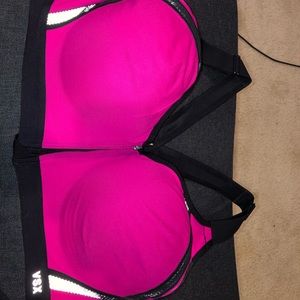 VS sports bra